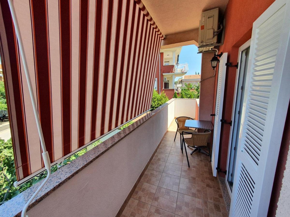 Toni777 Apartment Rovinj Bagian luar foto