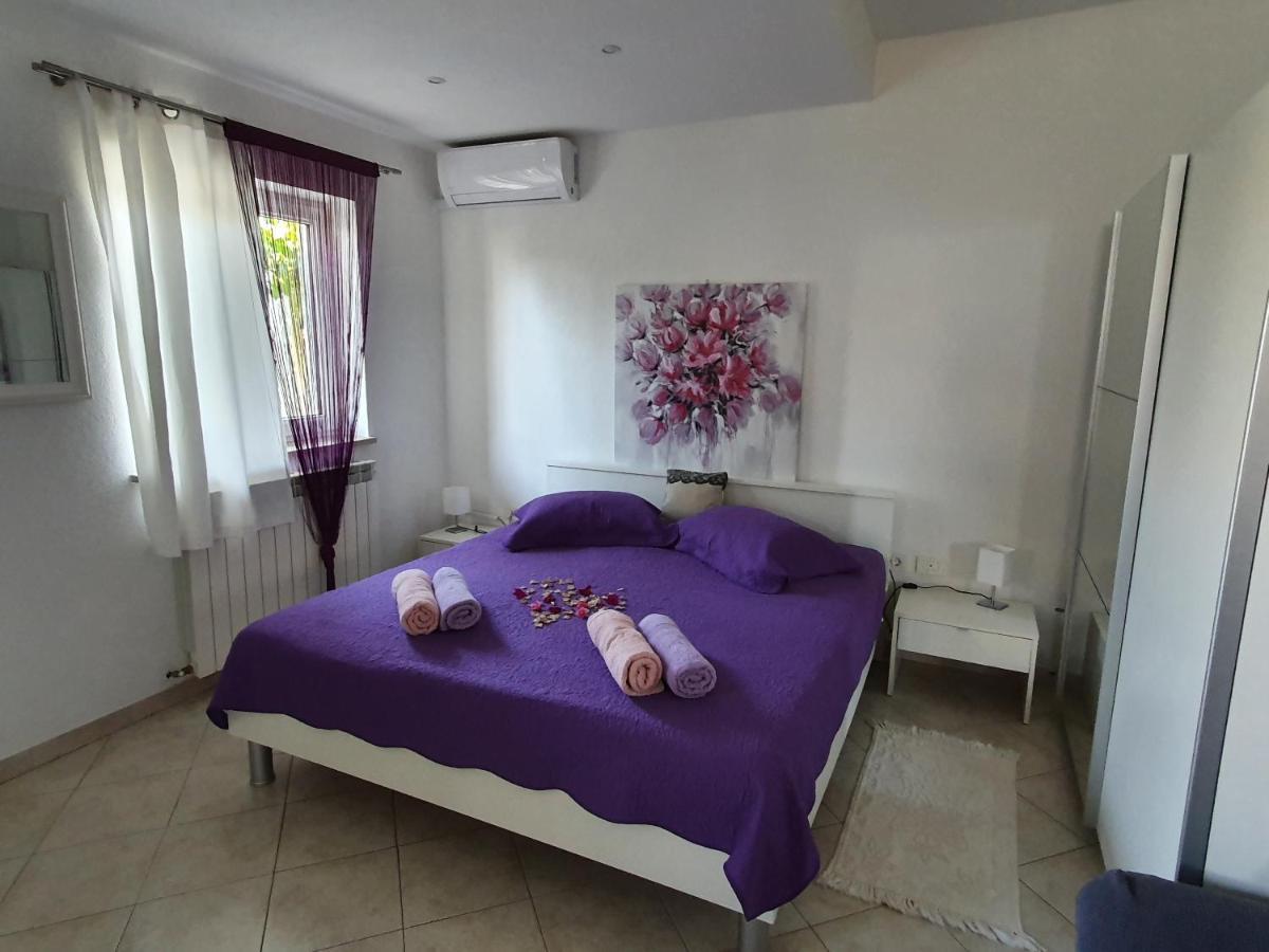 Toni777 Apartment Rovinj Bagian luar foto