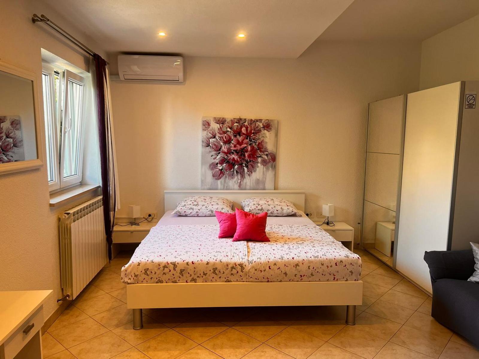 Toni777 Apartment Rovinj Bagian luar foto