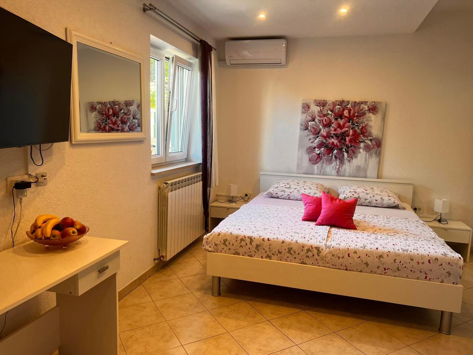 Toni777 Apartment Rovinj Bagian luar foto