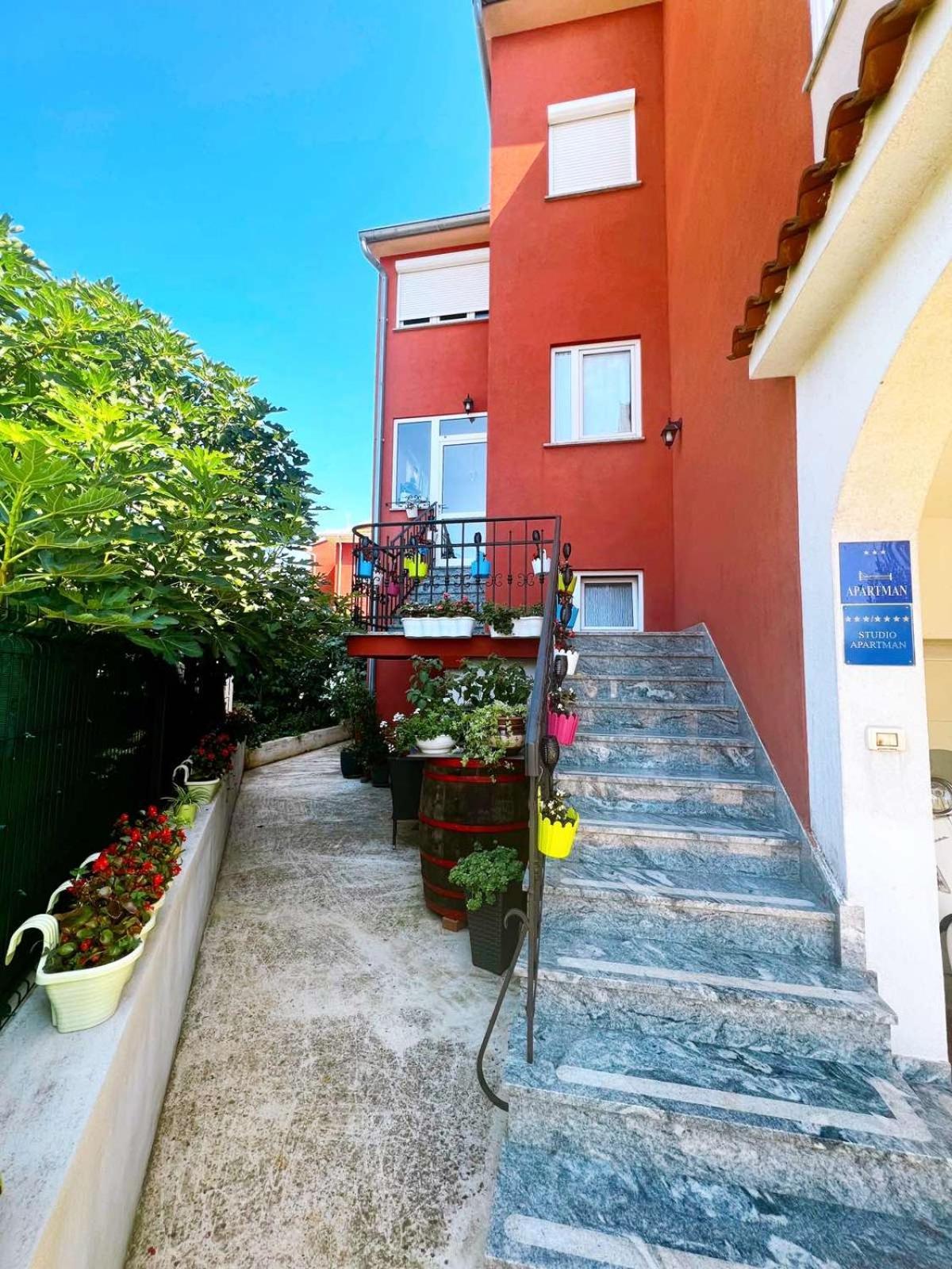Toni777 Apartment Rovinj Bagian luar foto