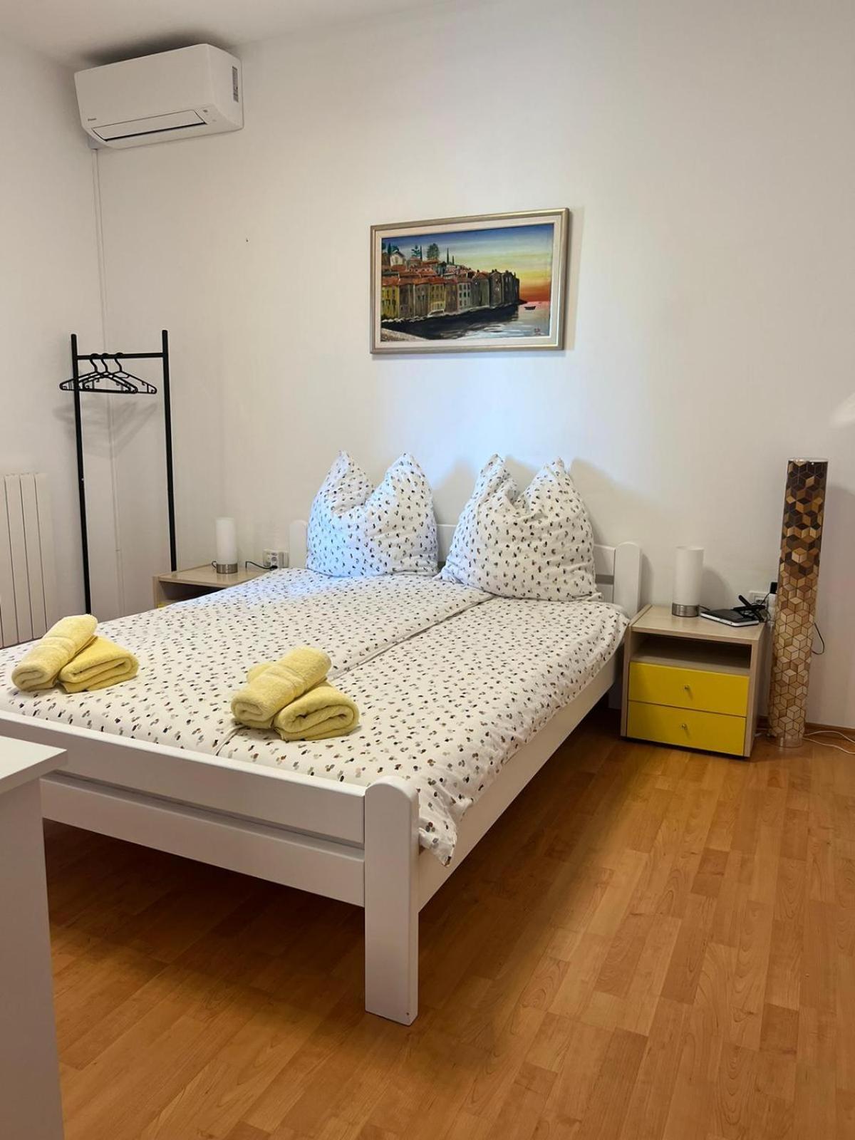 Toni777 Apartment Rovinj Bagian luar foto