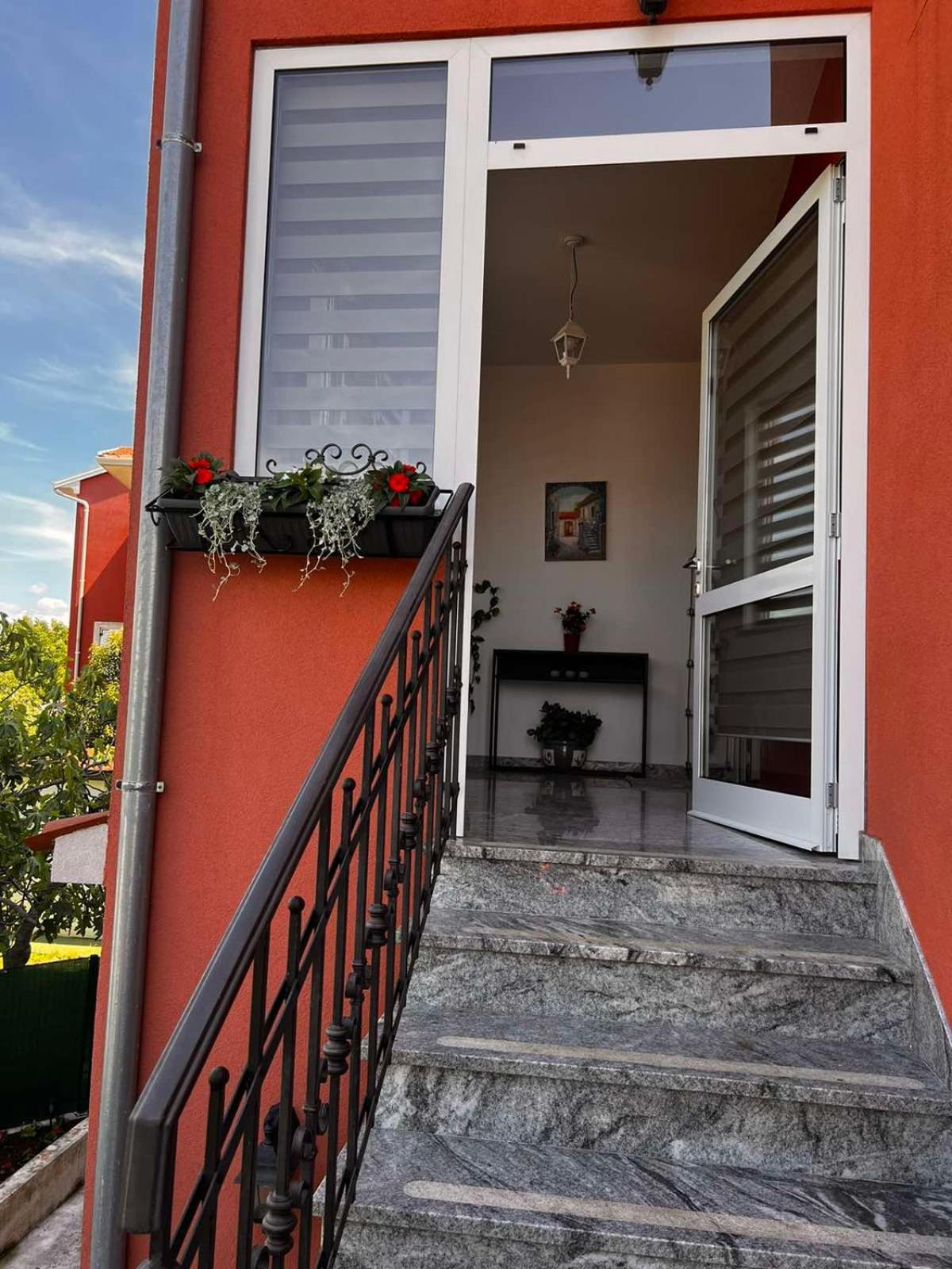 Toni777 Apartment Rovinj Bagian luar foto